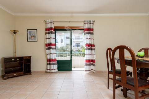 Apartamento t3 para arrendamento a 1 150 €