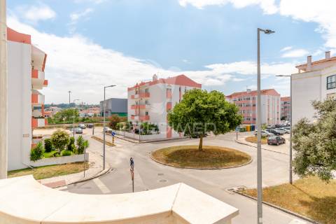 Apartamento t3 para arrendamento a 1 150 €
