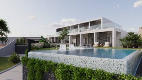 Exclusiva moradia de luxo t4 com piscina infinita e vista deslumbrante sobre o mar e o funchal