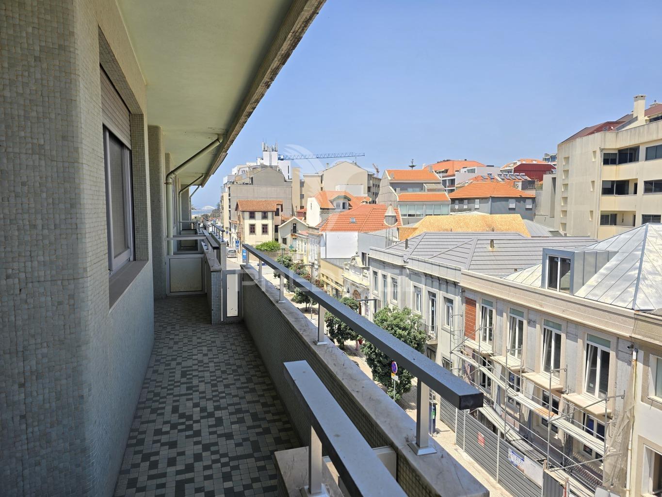 Arrendamento | apartamento t4 – vista mar na foz