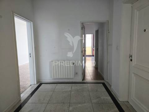 Arrendamento | apartamento t4 – vista mar na foz