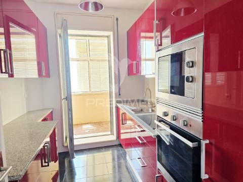 Arrendamento | apartamento t4 – vista mar na foz