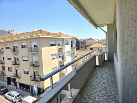 Arrendamento | apartamento t4 – vista mar na foz