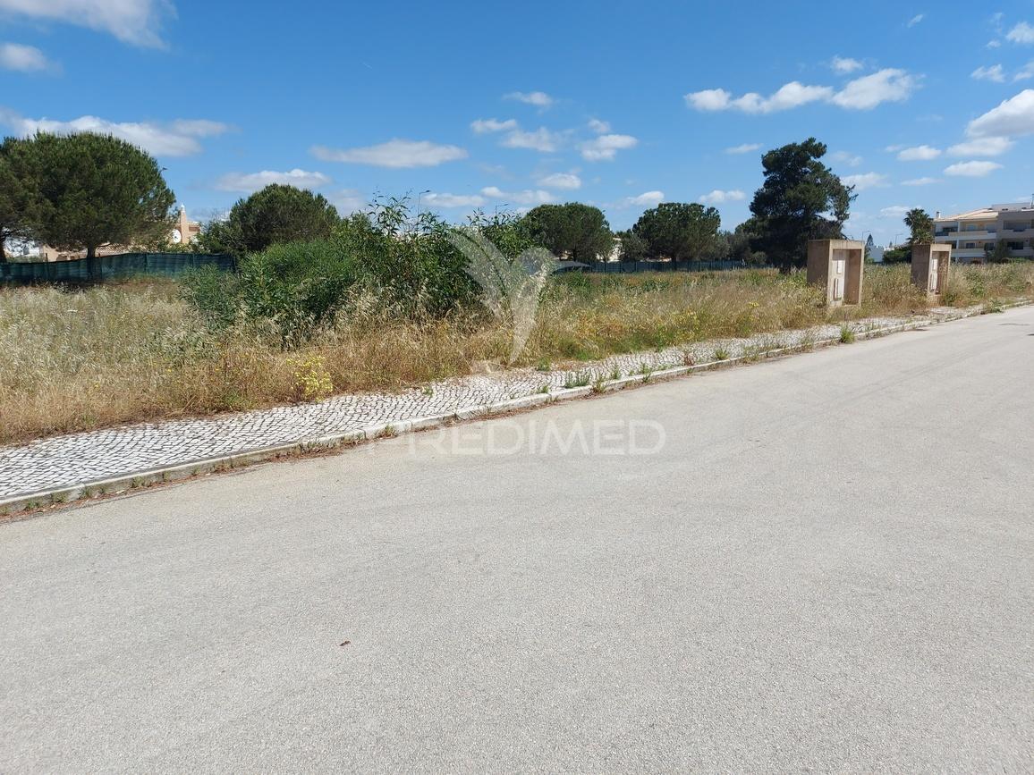 Lagos terreno p/construção de 1764m2, zona ultraprivilegiada