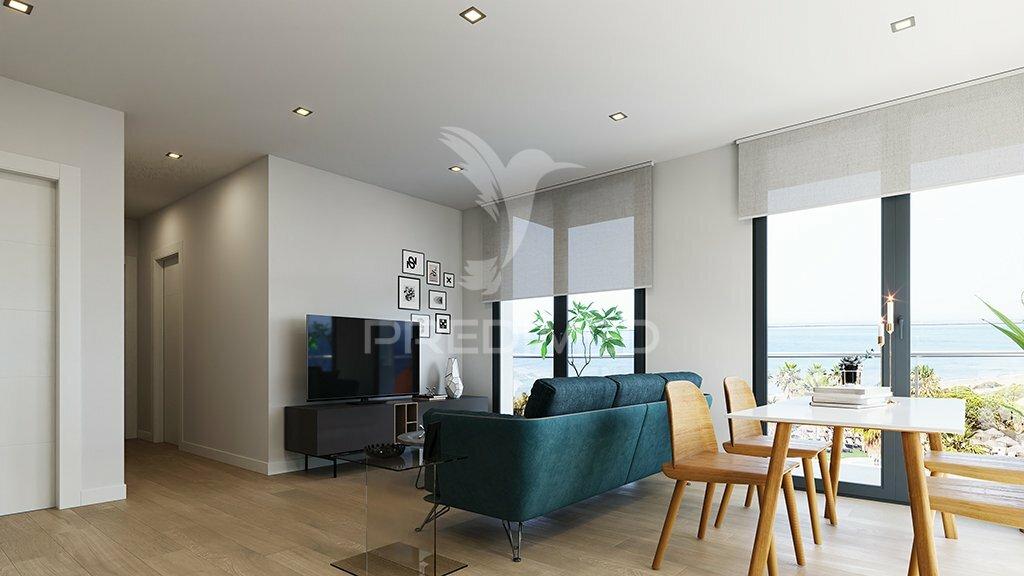 Apartamento t3 com varanda e vista mar