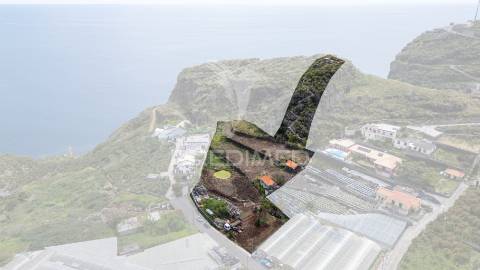 Terreno com projeto aprovado para construção de aldeamento turístico