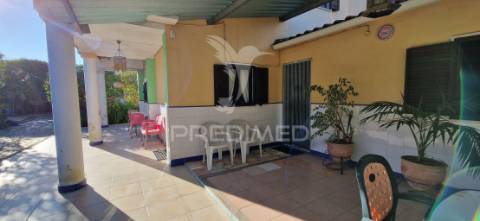 Quinta com moradia t3 em brejos de azeitão