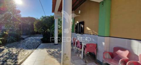 Quinta com moradia t3 em brejos de azeitão