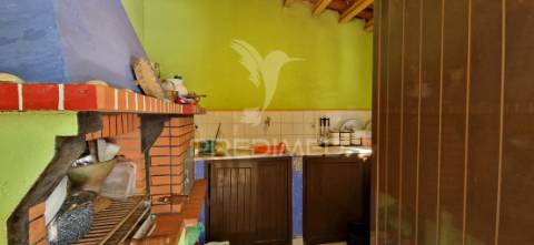 Quinta com moradia t3 em brejos de azeitão