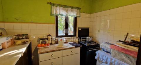 Quinta com moradia t3 em brejos de azeitão