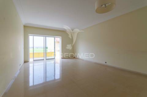 Arrendar excelente t3, c/varandas, s. domingos rana, cascais