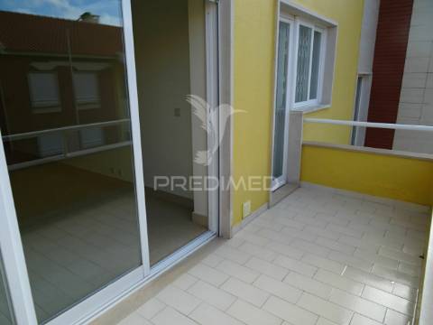 Arrendar excelente t3, c/varandas, s. domingos rana, cascais