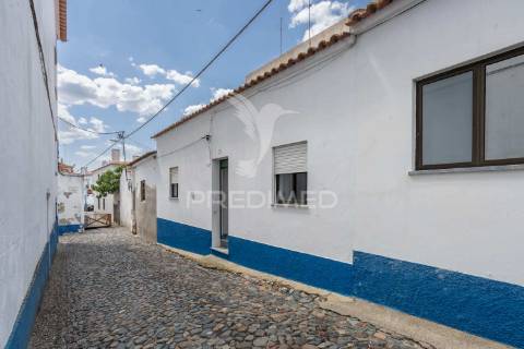 Grande moradia no centro do torrão
