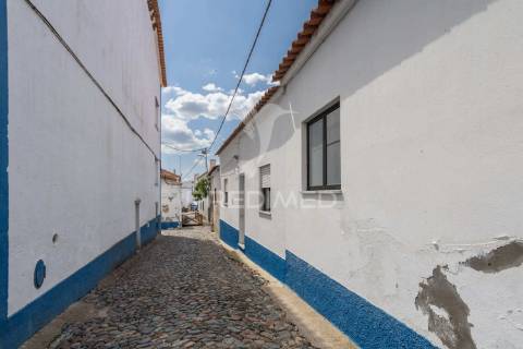 Grande moradia no centro do torrão