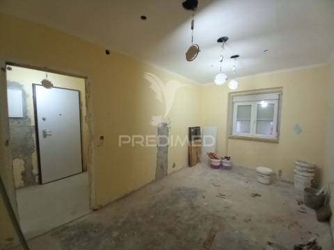 T2 com terraço privativo completamente remodelado