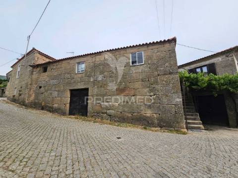 Moradia em ruínas