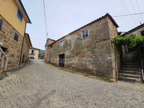 Moradia em ruínas