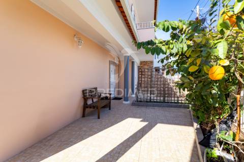 Vende, moradia t3 garagem e sótão – pinhal de frades