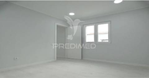 Moradia t3 - 4 assoalhadas- remodelada -setúbal.