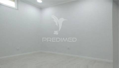 Moradia t3 - 4 assoalhadas- remodelada -setúbal.