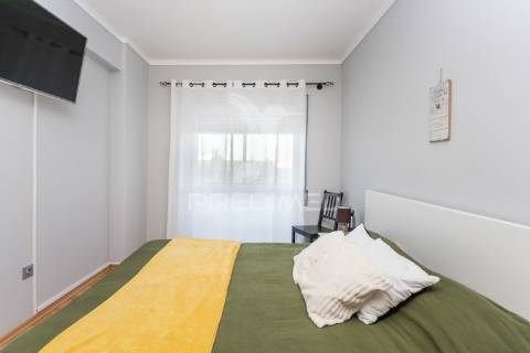 Apartamento t2 vale do cobro