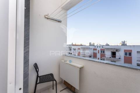 Apartamento t2 vale do cobro