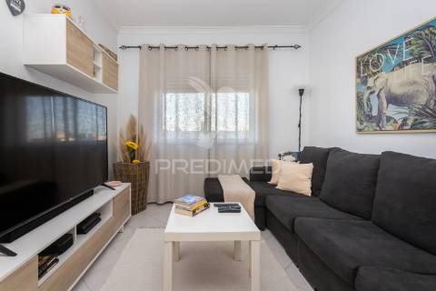 Apartamento t2 vale do cobro