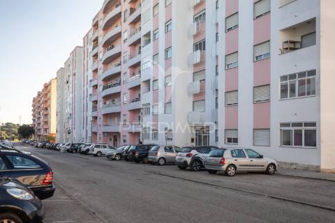 Apartamento t2 vale do cobro