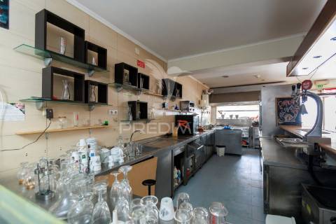 Restaurante trespasse -pct. almeida garret 7- equipado  10.000 € - miratejo - corroios