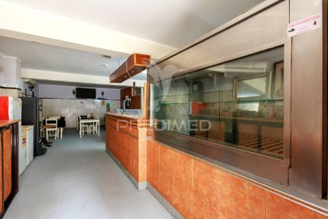 Restaurante trespasse -pct. almeida garret 7- equipado  10.000 € - miratejo - corroios