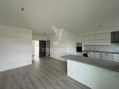 Apartamento duplex novo