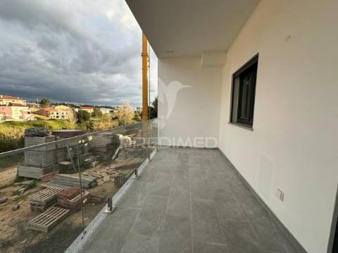 Apartamento duplex novo