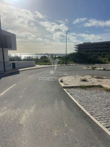 Terreno urbano 532,50m2 - sines