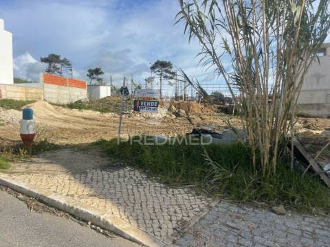 Terreno urbano 532,50m2 - sines
