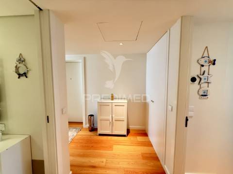 Apartamento t2 luxo, frente mar, bayline, armação de pêra