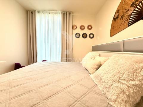 Apartamento t2 luxo, frente mar, bayline, armação de pêra
