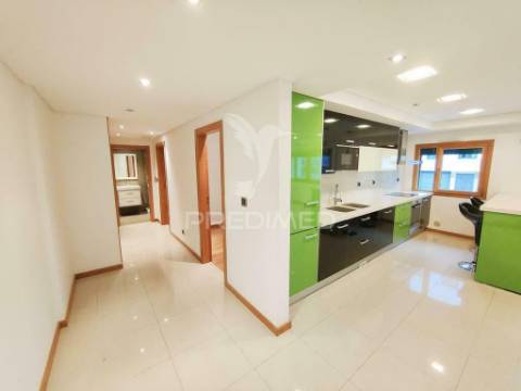 Exceente apartamento t2  com box em ramada, odivelas