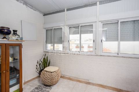 Apartamento t2 || almada