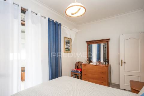 Apartamento t2 || almada
