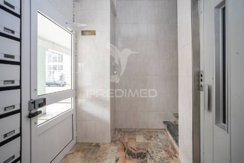 Apartamento t2 || almada