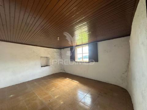Moradia para restauro