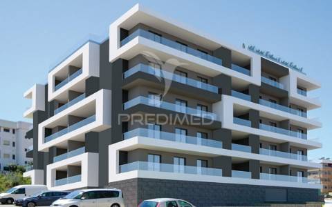 Apartamento t3 novo, piscina, 1km da praia, lagos algarve