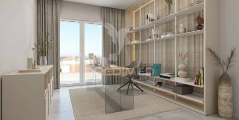 Apartamento t3 novo, piscina, 1km da praia, lagos algarve