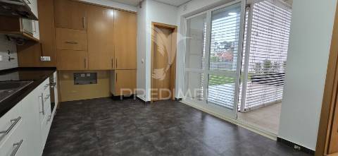 Apartamento t3 no montalvão