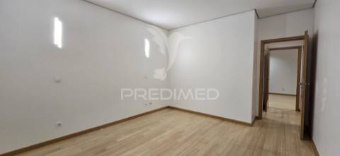 Apartamento t3 no montalvão