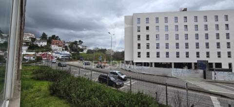 Apartamento t3 no montalvão