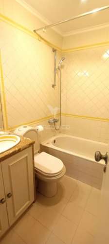 Apartamento t1 na travessa do olival, à lapa
