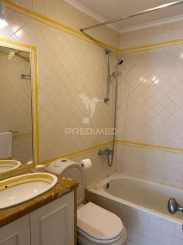 Apartamento t1 na travessa do olival, à lapa