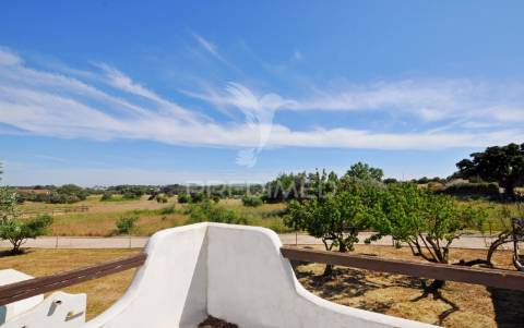 O seu refúgio sustentável às portas de lisboa – herdade de 3,5ha - 5 casas