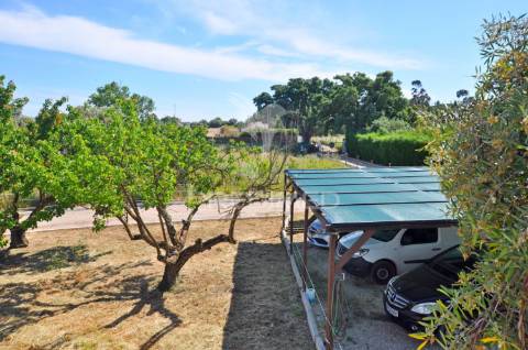 O seu refúgio sustentável às portas de lisboa – herdade de 3,5ha - 5 casas